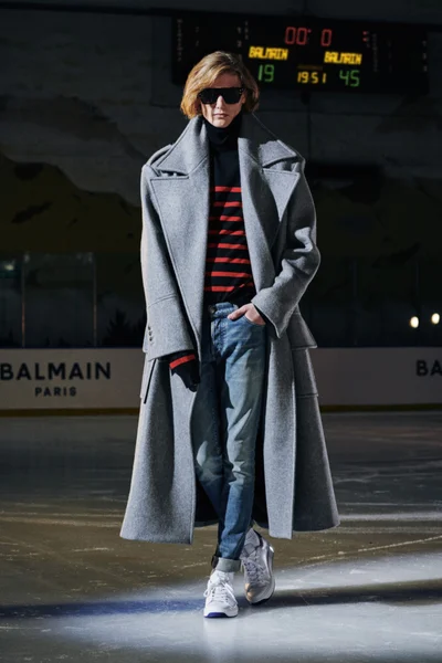 Look 19